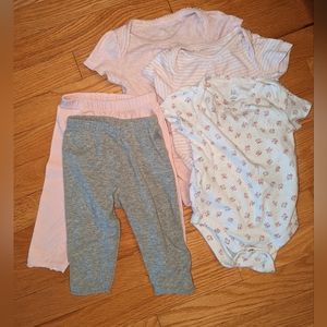 Baby Gap Onesies and Pants - Size 3 to 6 months